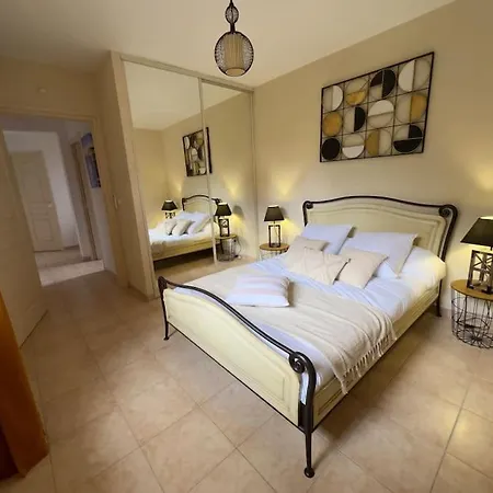 Будинок відпочинку 72 M2 Centre-ville Avec Jardin